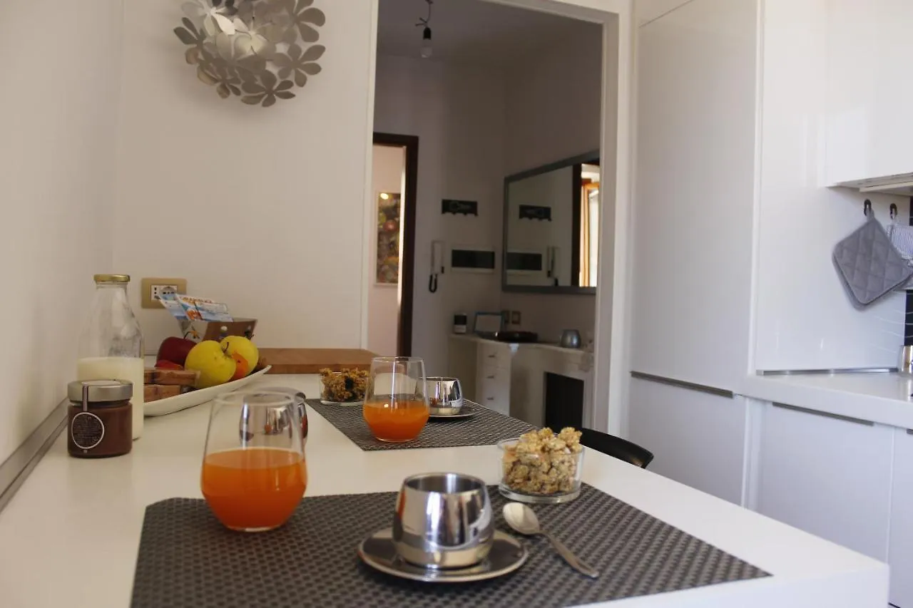 Apartmán Casa Della Chicca Mandello del Lario 0*,